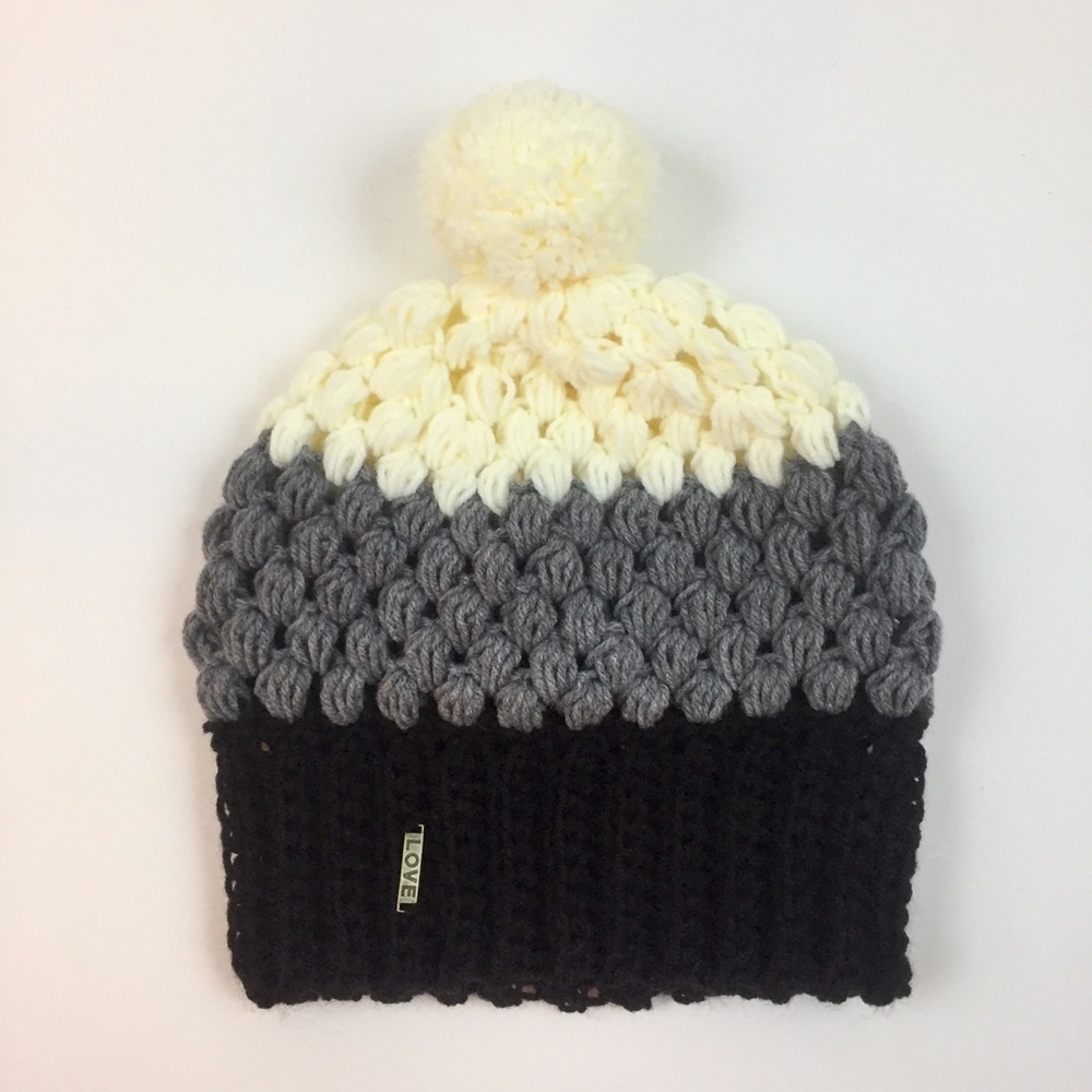 Crochet Beanie Fall Winter Hat Gray Ivory Handmade - Picture 2 of 4
